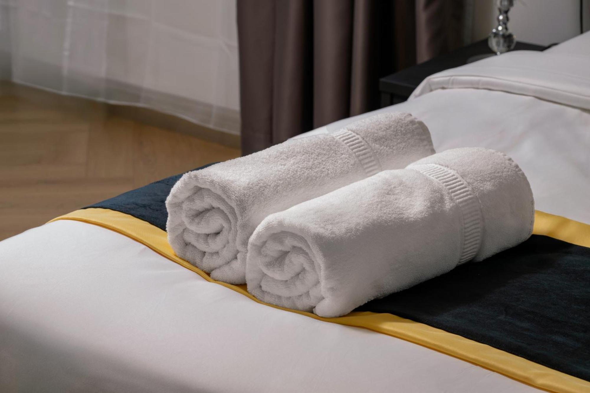 Hotel Bryqs Hotel 3*