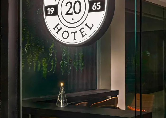 Bryqs Hotel