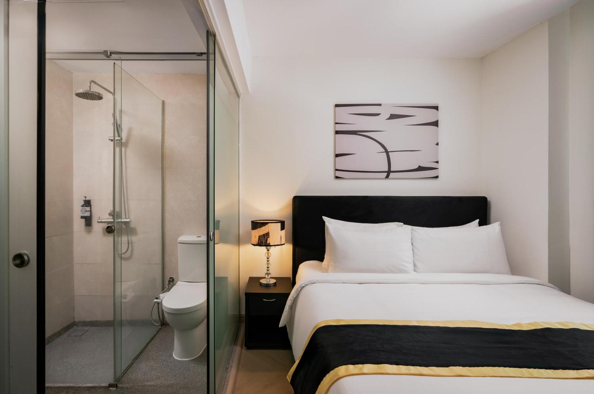 Hotel Bryqs Hotel 3*